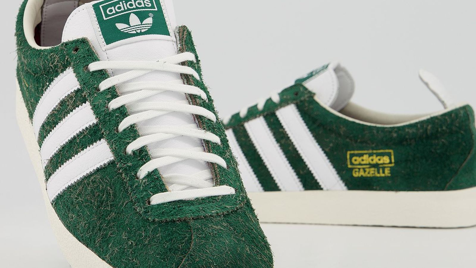 Image d'une Adidas Gazelle Bleu et jaune