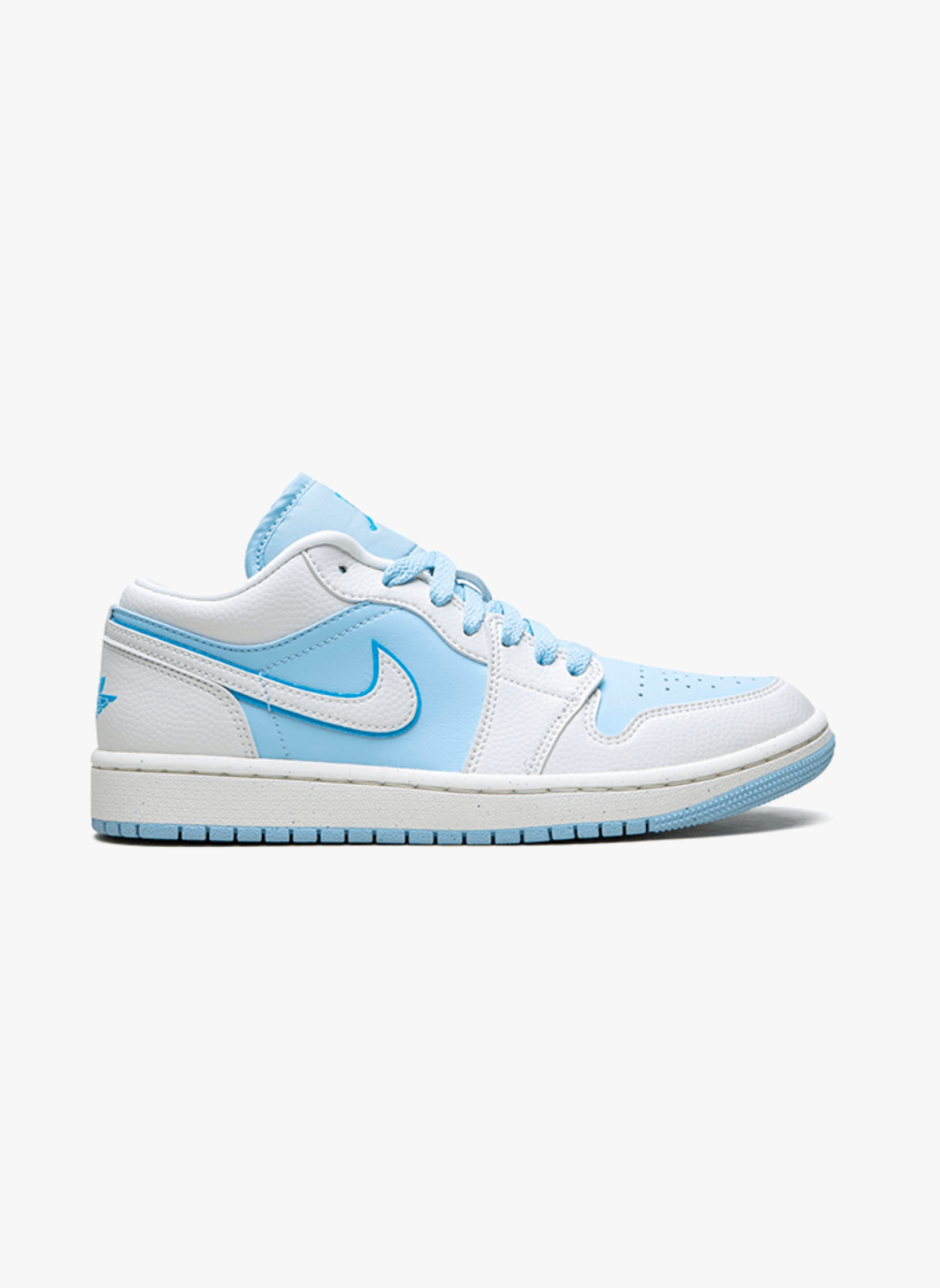 Air Jordan 1 Low SE Reverse Ice Blue