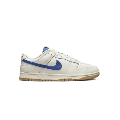 Nike Dunk Low SE Sail Dark Marina Blue