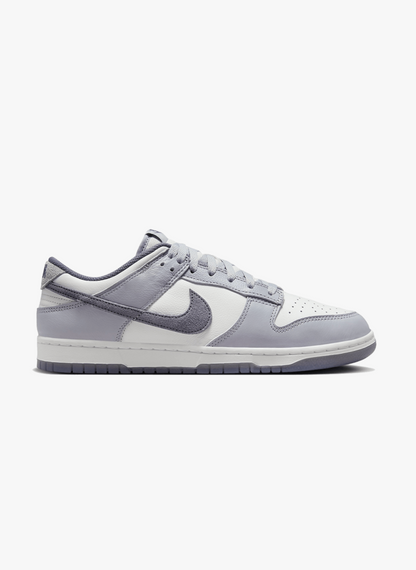 Nike Dunk Low SE Light Carbon