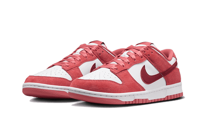 Nike Dunk Low Valentine's Day